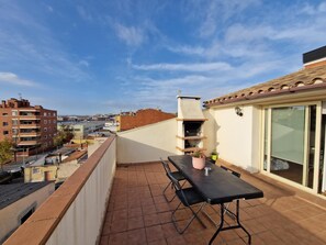 Outdoor dining - La Terraza de Sabadell (Sabadell)