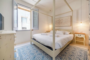 1 多间卧室、免费 WiFi、床单