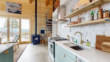 Refrigerador, horno, parrilla de estufa y lavavajillas