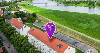 Barby apartment with Elbe view & balcony on the Elbe-Saale Cycle Path
