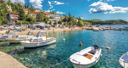 Apartments Ilija Njavro