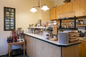 Daily buffet breakfast for a fee - Hotel Windrose Borkum (Borkum)