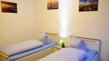 1 bedroom, in-room safe, free WiFi, bed sheets