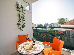 Apartamento (Apartment Anka - One Bedroom Apartmen) | Balcón