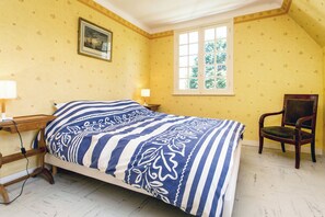 6 quartos, berço de viagem, Wi-Fi de cortesia