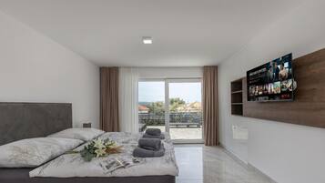 Family Apartment, Multiple Bedrooms, Sea Facing (Spacious Pool Apartment Crikvenica) | 3 bedrooms, iron/ironing board, free WiFi, bed sheets