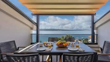 Familienapartment, Mehrere Schlafzimmer, Meerseite (Pool Apartment Panorama) | Ausblick vom Zimmer