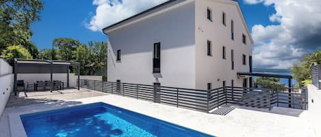 Piscina all'aperto