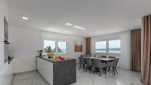 Uklassifisert bilde, 4 av 52, knapp