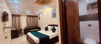 Hotel Lagoona and Banquet Hall