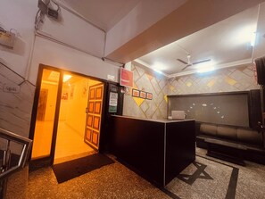 Reception - Hotel Lagoona and Banquet Hall (New Delhi)