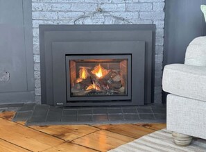 Interior - Sandy Point Cottage (Stockton Springs)