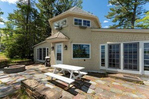 Luokittelematon kuva, 4 kautta 82, painike