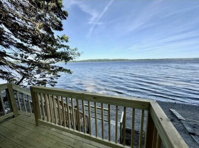 Sandy Point Cottage S