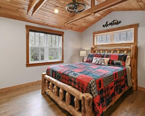 House | 3 bedrooms - Riverside Retreat -breathtaking View Kayak ATV (Mountain)