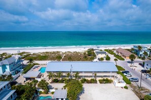 Exterior - Island Beach Club 2 - Condo 2 Bedroom / 1.5 Bath ground level gulf front , maximum occupancy of 4 people. (Holmes Beach)