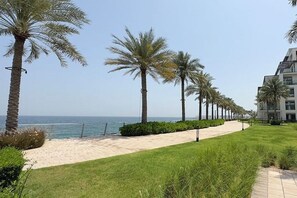 Property grounds - 4-Bed Villa - Address Beach Resort Fujairah (Fujairah)