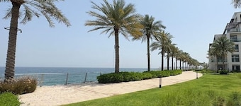 4-Bed Villa - Address Beach Resort Fujairah