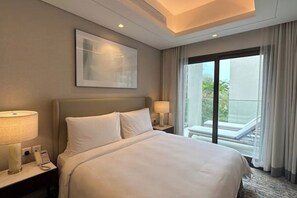 4 sovrum, skrivbord och sängkläder