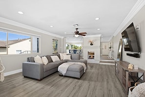 Smart-tv, pejs, bøger