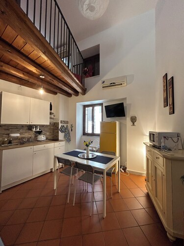 2 Bedroom Private vacation home in Palermo