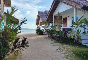 Bungalow, Garden View | In-room safe, desk, laptop workspace, blackout curtains - Sand Terrace Beach Bungalows (Ko Pha-ngan)