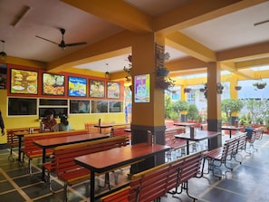 Cafe