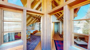 4 Schlafzimmer, BĂŒgeleisen/BĂŒgelbrett, Internetzugang, BettwĂ€sche