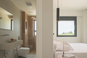 Shower, hair dryer, towels, soap - Blue Zone Villa, a SeaView Sanctuary with Pool (GV3J+CHQ Platanias, Greece)