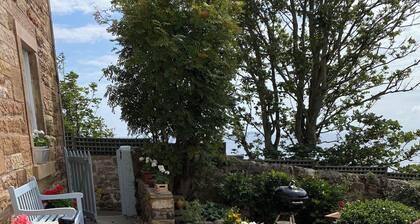 Fabulous Holiday Home by the sea in Ancient Crail