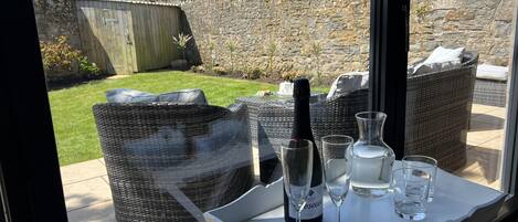 Cottage | Outdoor dining