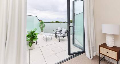 The Woodford Paradise - Homely 2bdr House With Terrace