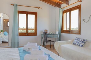 2 Schlafzimmer, Zimmersafe, Bügeleisen/Bügelbrett, kostenloses WLAN