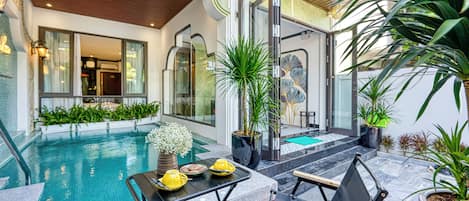 Kolam renang terbuka