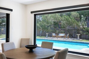 Dining - Pool Home Nr DT + River Walk + Alamo | WiFi Yard (Castle Hills)