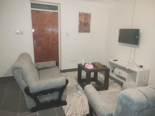 Smart TV, books, music library, printers - JKIA RESORT
ESIDAI APARTMENT
SGR RESORT (Machakoes)