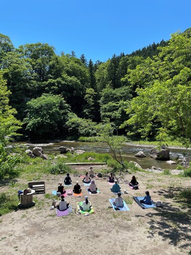 Traditional Japanese Inn with natural hot spring bath. 12 people sleeps here