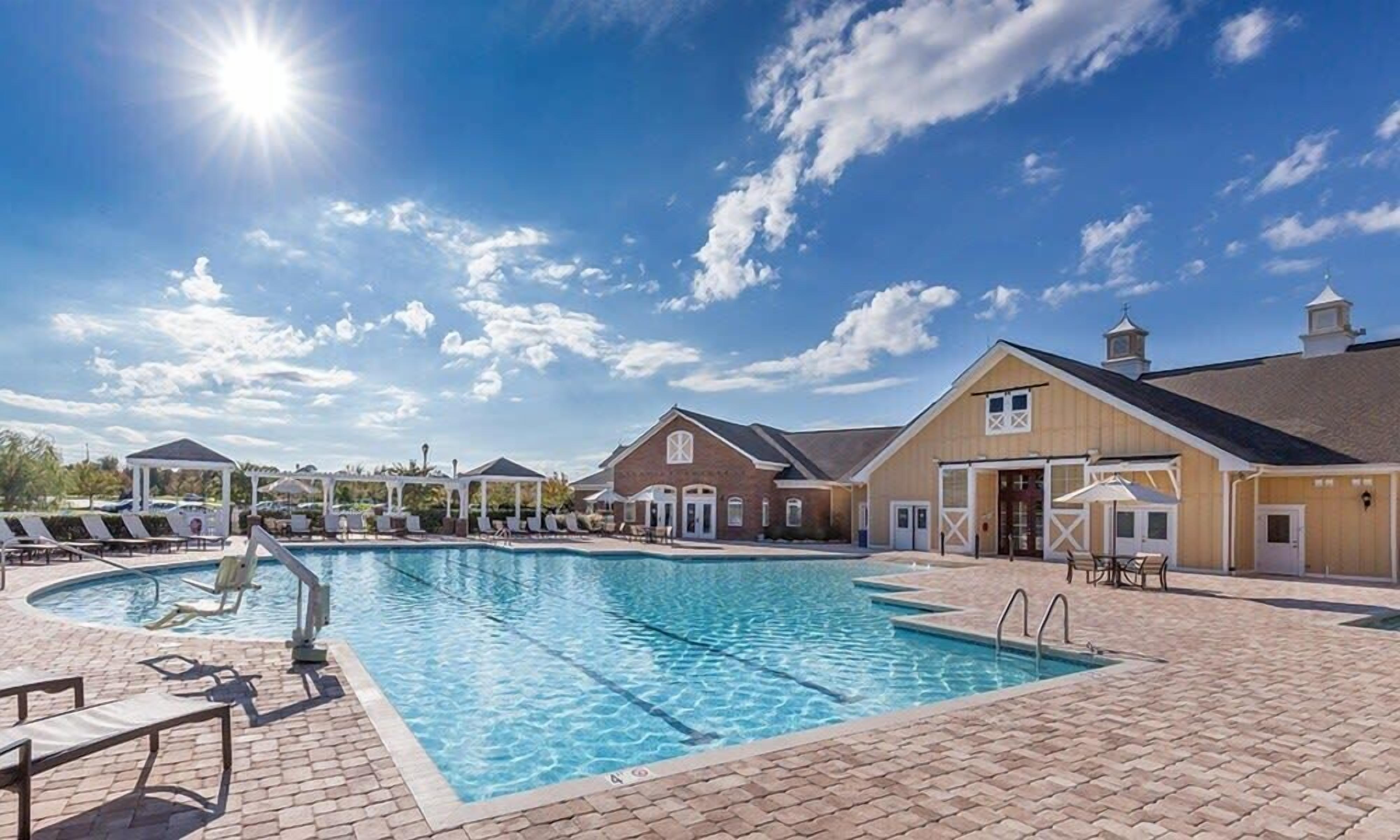 CW Governor's Green|Two 3BR/2BA Condos - Sleeps 20!