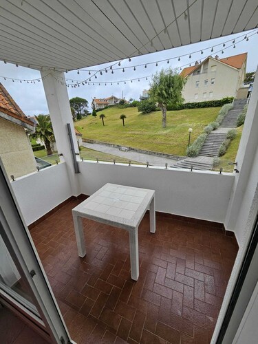 Cozy, very comfortable, very close to the beach.