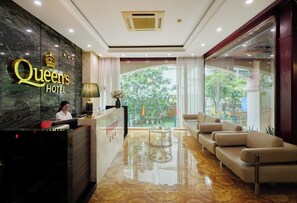 Reception - Queen's Hotel (Hanoi)