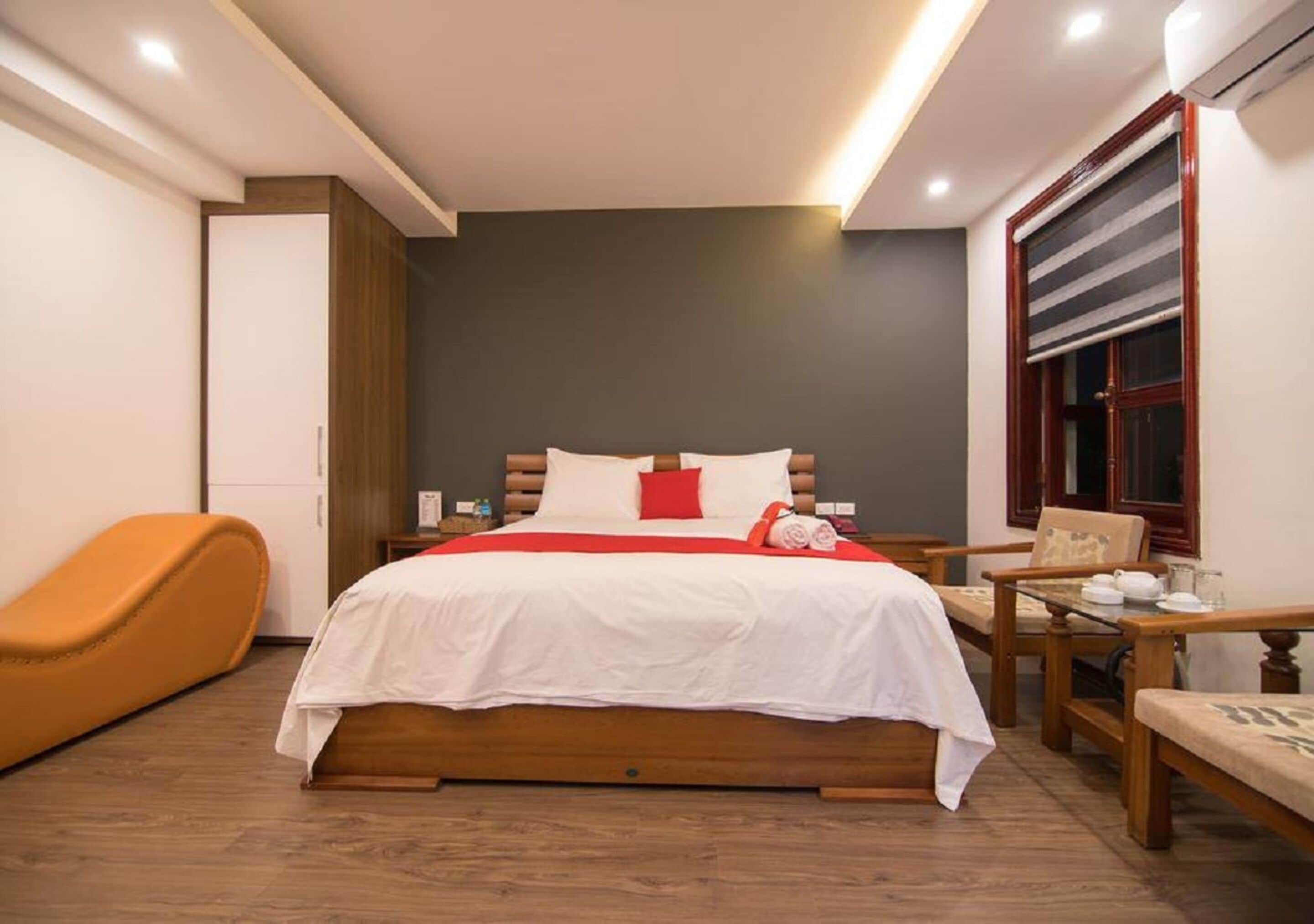 Superior Double or Twin Room, City View | Hypo-allergenic bedding, down duvets, desk, soundproofing