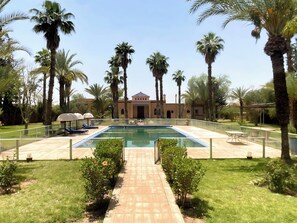 Pool - Luxuous Villa with a very large swimming pool, 5 rooms... (Marrakech)
