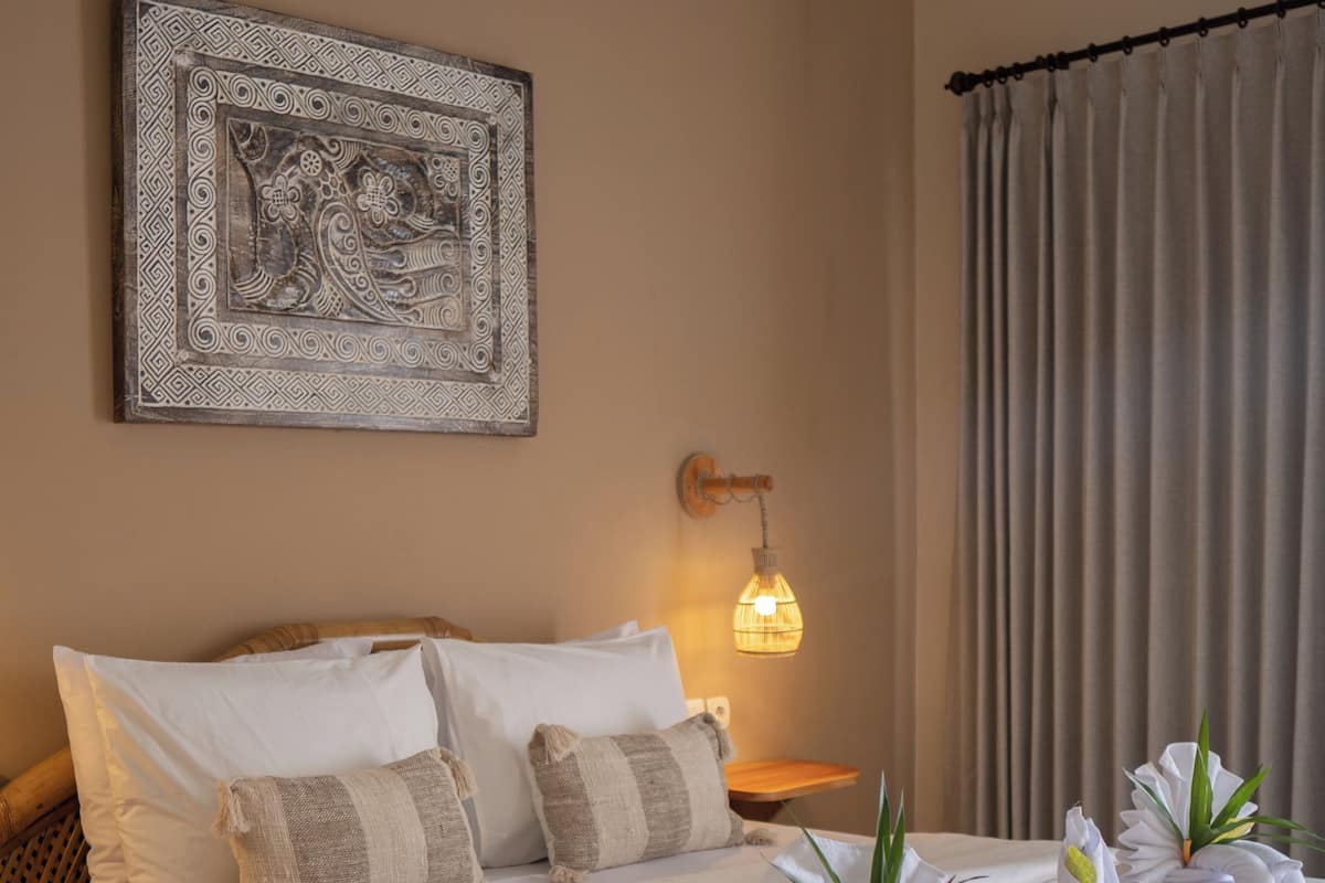 Chambre Deluxe, balcon | Accès au Wi-Fi (inclus), décor unique, ameublement unique