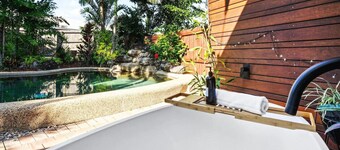 Relax at Sudbury Shores Beach House- Tropical Kewarra Beach Retreat | Lagoon Pool + Outdoor Bath