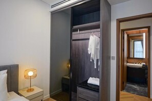 Apartment, 2 Bedrooms, City View | Bathroom - NEXUS LUMIERE RIVERSIDE (Ho Chi Minh City)