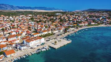 Departamento, 2 habitaciones, balcón, vista al jardín | Marina