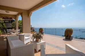 Villa, 4 Bedrooms, Private Pool, City View | Balcony