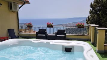 Villa, 4 Bedrooms, Private Pool, City View | Balcony
