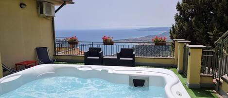 Villa, 4 Bedrooms, Private Pool, City View | Balcony