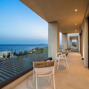 Villa - Thalassa Majo Luxury Villas 5 Bedrooms Gym Sauna (Malevizi)